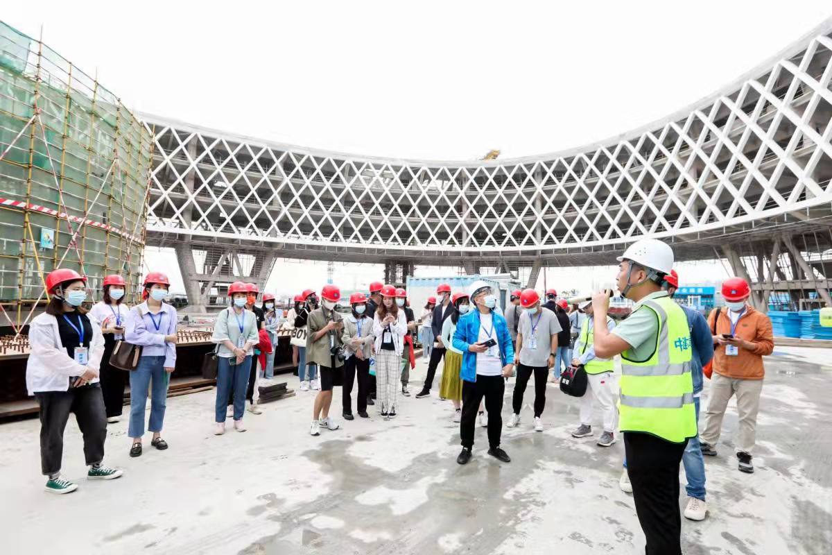 全國網媒行走進三亞崖州灣科技城深海科技創新公共平臺 ?捕捉深海產學研產業發展脈搏?